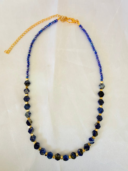 Collar de Lápis Lázuli Facetado Hexagonal