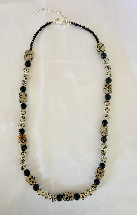 Collar de Jaspe Dálmata + Piedra Volcánica