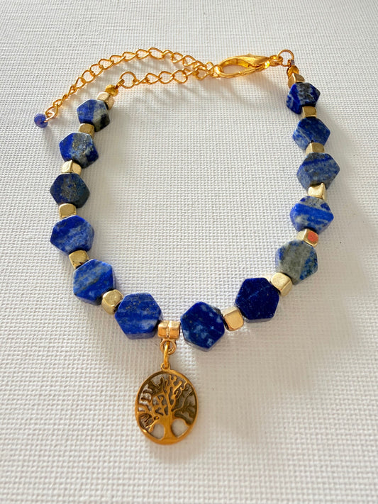 Pulsera de Lápis Lázuli con árbol de la vida dorado