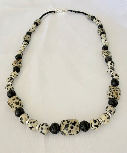 Collar de Jaspe Dálmata + Piedra Volcánica