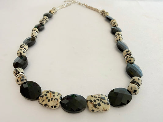 Collar de Jaspe Dálmata + Obsidiana